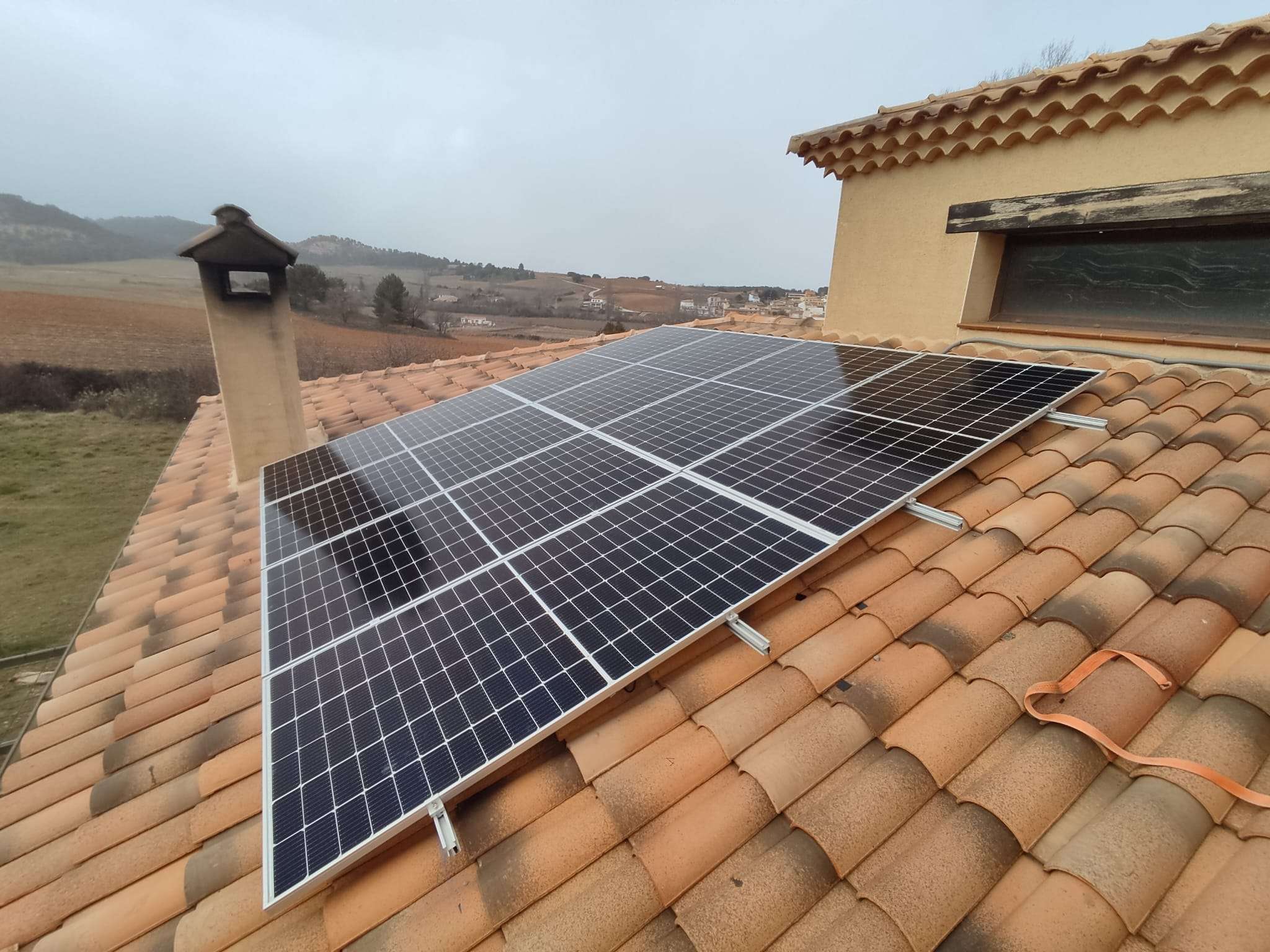 Energía Solar en tu Parcela de Albacete ¡ Te lo contamos !