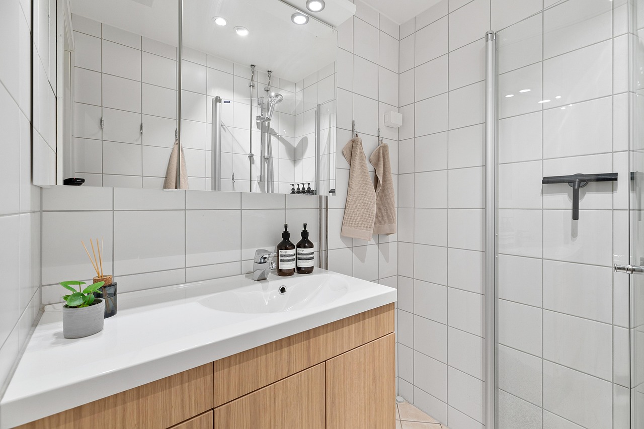 Últimas Tendencias en Baños 2025: Renueva tu Hogar en Albacete con Estilo