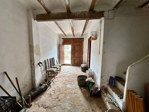 ¿Tu Piso Antiguo en Albacete Esconde un Tesoro? Desentierra su Potencial y Dale una Nueva Vida